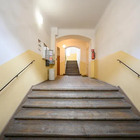 Spacious In For 6 People * Graz