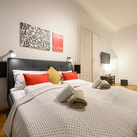 Apartman Spacious In For 6 People Graz