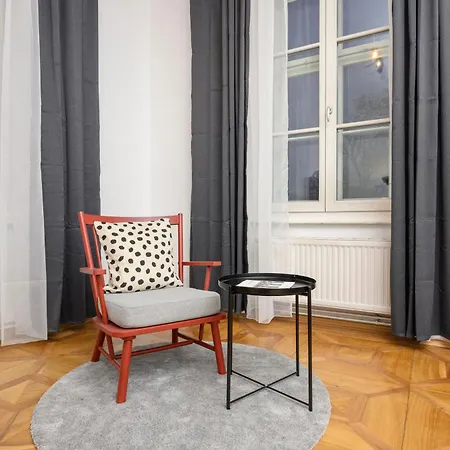 Spacious In For 6 People *