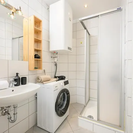 Apartman Spacious In For 6 People