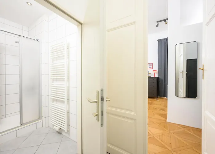 Spacious In For 6 People Apartament