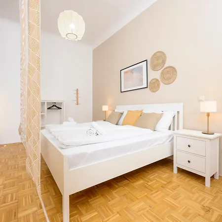 Spacious In For 6 People Graz