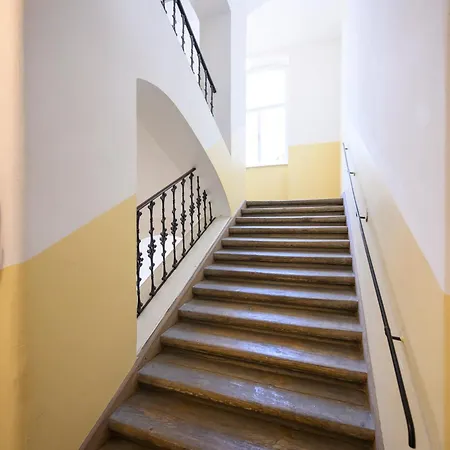 Spacious In For 6 People Apartament