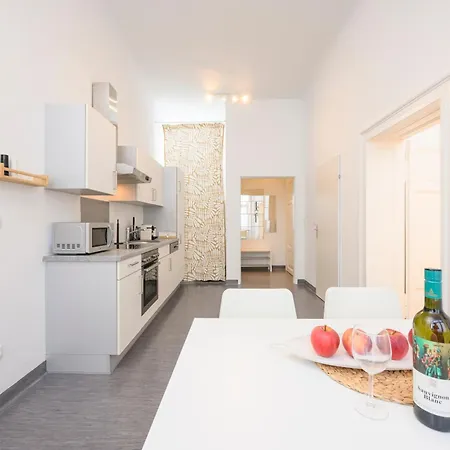 Spacious In For 6 People