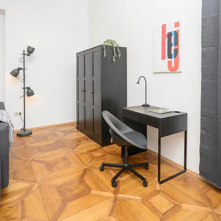 Apartament Spacious In For 6 People