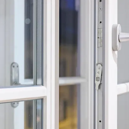 Spacious In For 6 People