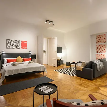 Spacious In For 6 People Apartamento Graz