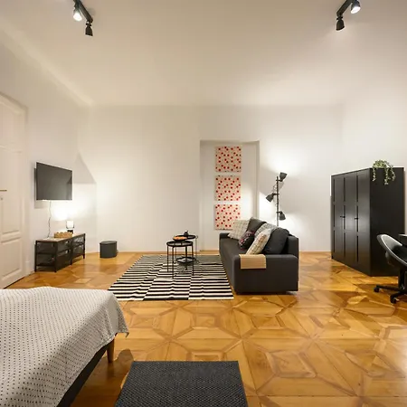 Spacious In For 6 People Graz