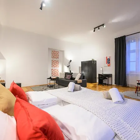 Apartament Spacious In For 6 People Graz