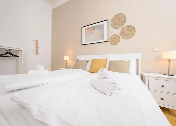 Spacious In For 6 People Apartman