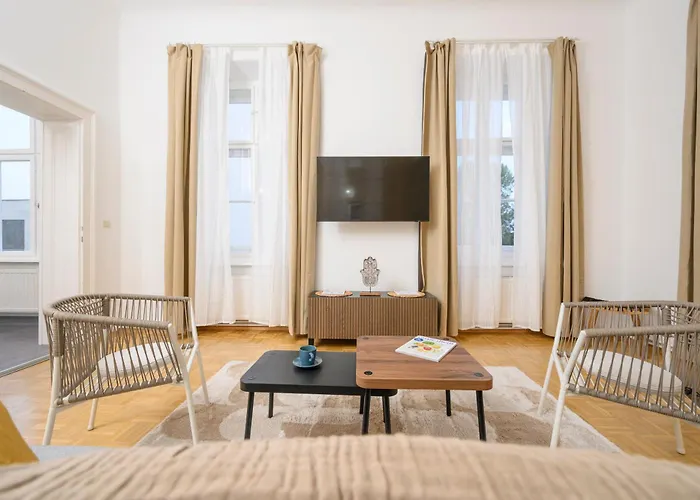 Spacious In For 6 People * Graz