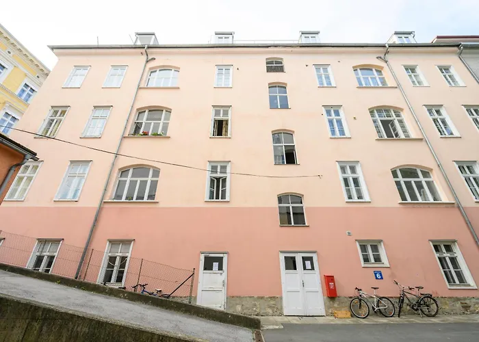 Spacious In For 6 People Apartman Graz