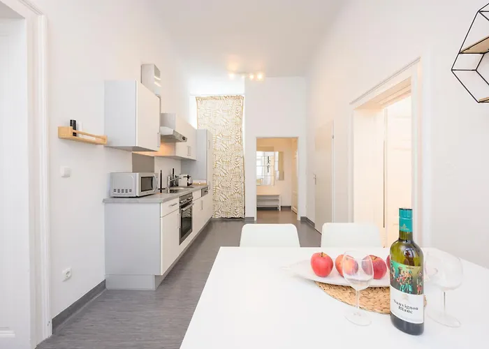 Spacious In For 6 People