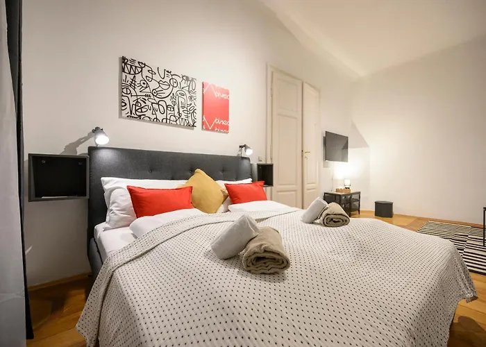 Appartamento Spacious In For 6 People Graz