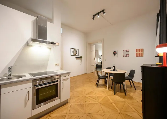 Spacious In For 6 People Appartamento Graz