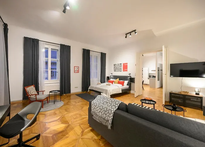 Spacious In For 6 People