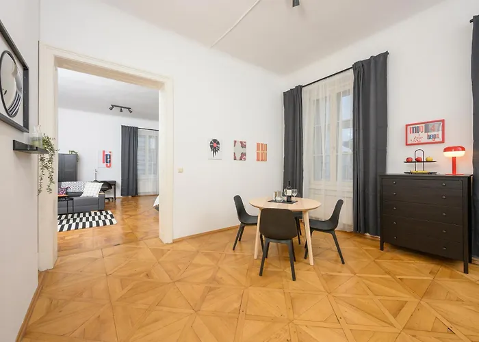 Spacious In For 6 People Apartman Graz